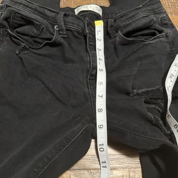 Mudd Women’s Size 9 Low Rise Skinny Black Distressed Jeans FX Stretch - Picture 7 of 14